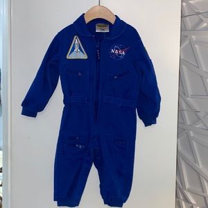 Get real gear NASA suit costume.